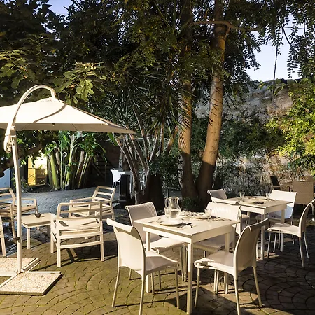 Il Giardino Di Ballaro Boutique Палермо