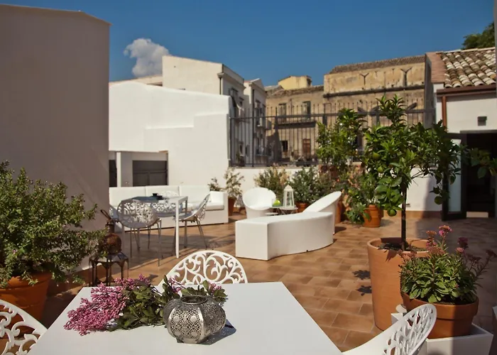 Il Giardino Di Ballaro Boutique Bed & Breakfast 3*